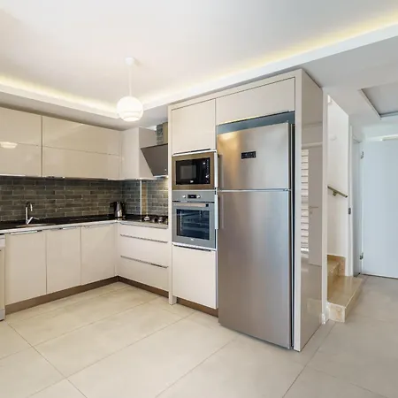 فيلة Luxury Ada Marin كوشاداسيه