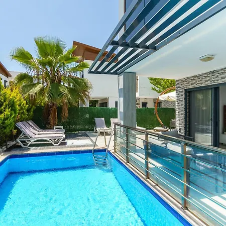 Luxury Ada Marin فيلة