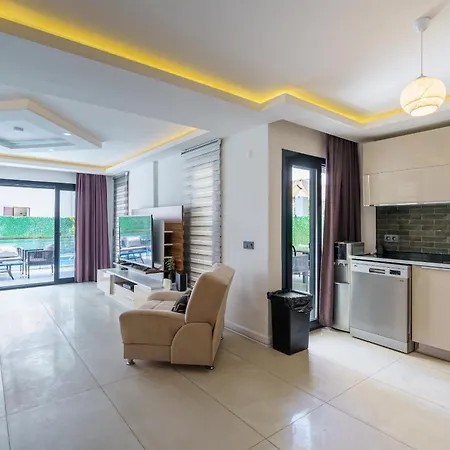 Luxury Ada Marin فيلة كوشاداسيه